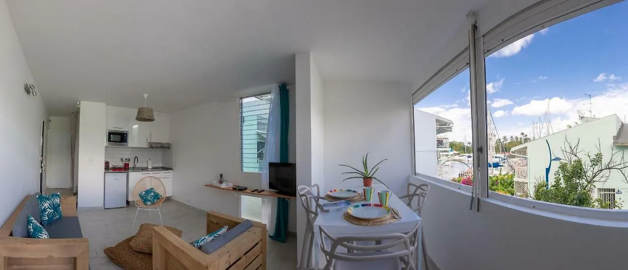Charmant 3 Pieces A La Marina Pointe Du Bout Aux 3 Ilets Les Trois-Ilets Apartmán
